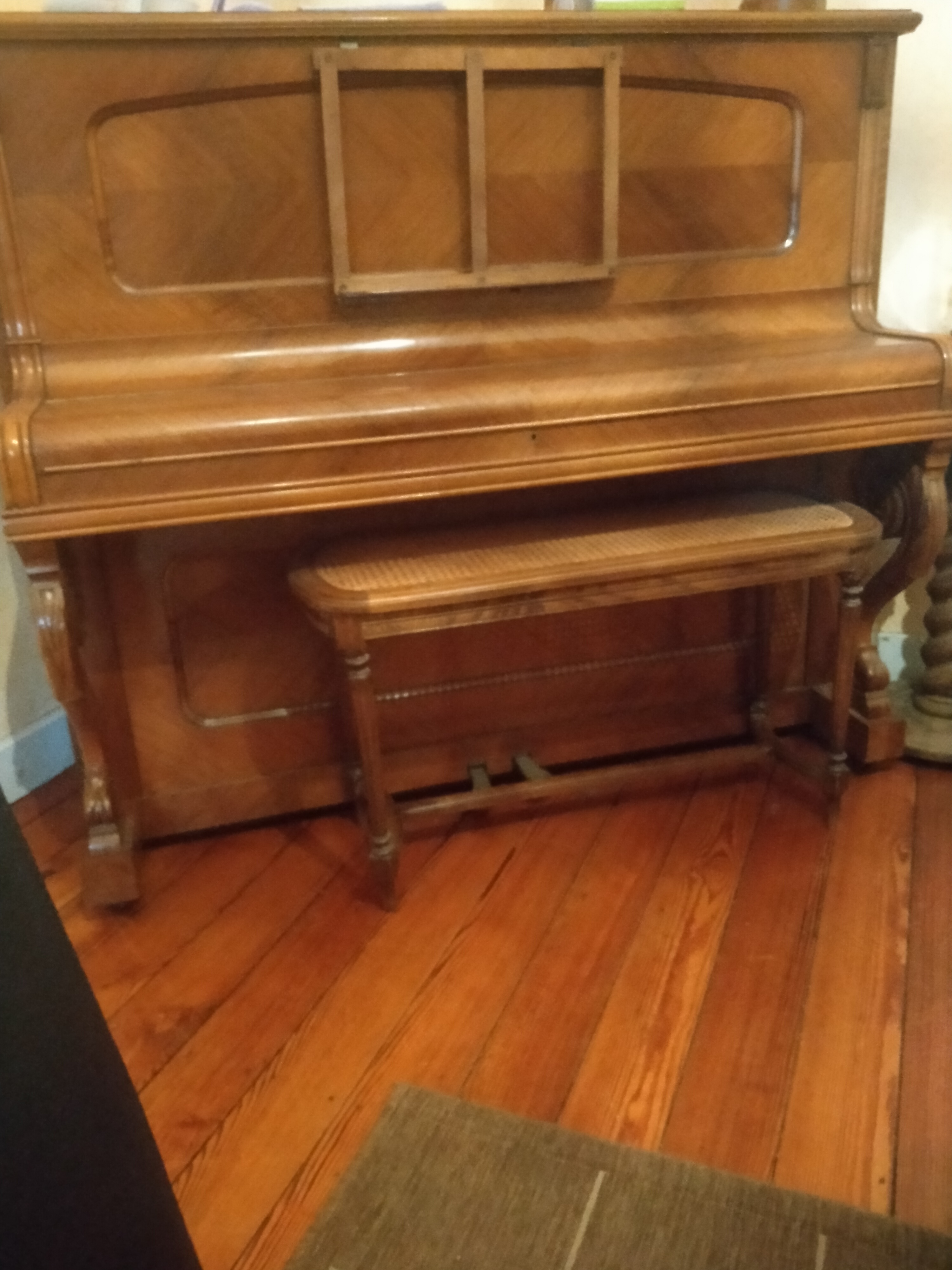 Piano droit de marque steck