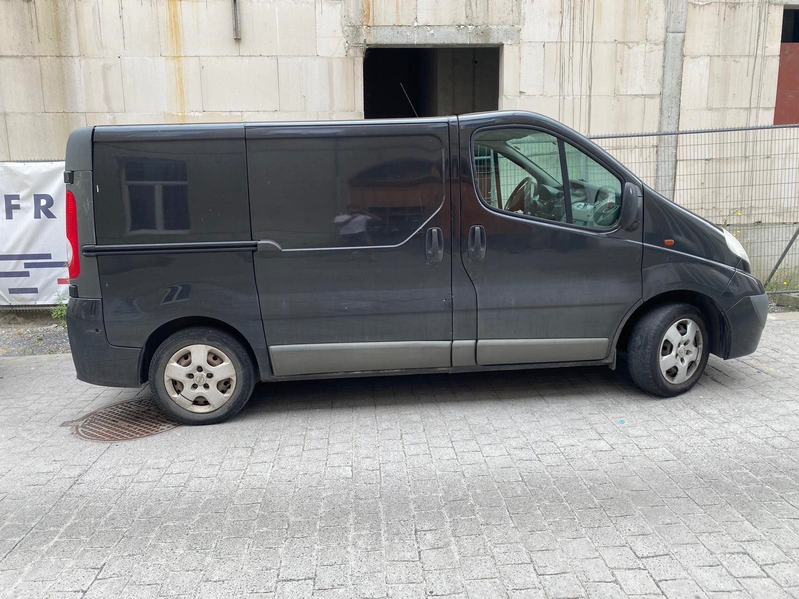 OPEL VIVARO Camionnette 