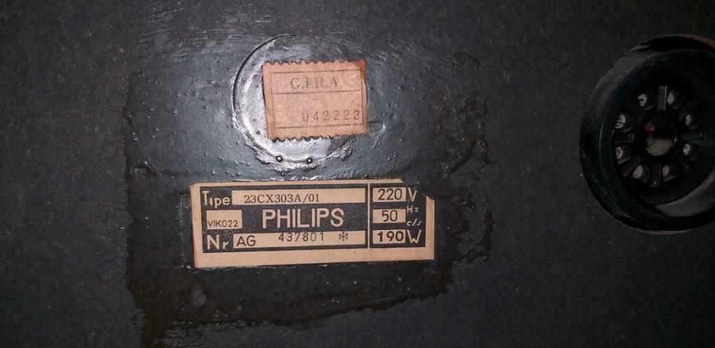 Tr?s Ancienne T?l?vision de marque Philips 