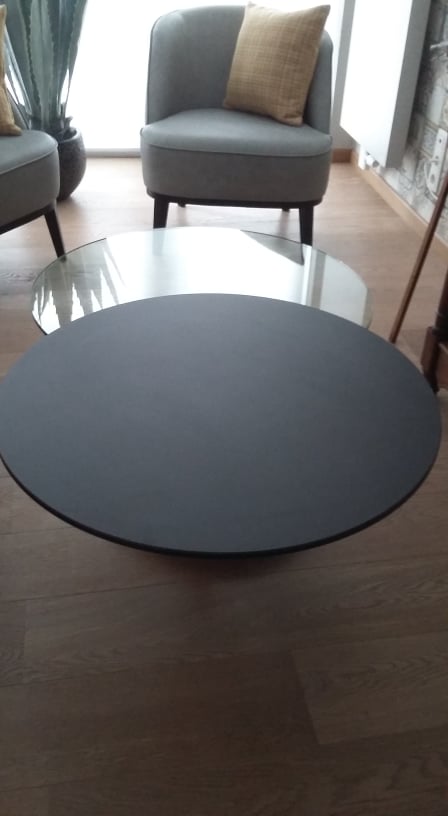 Table de salon extensible avec plateaux tournants-synchronis?s 